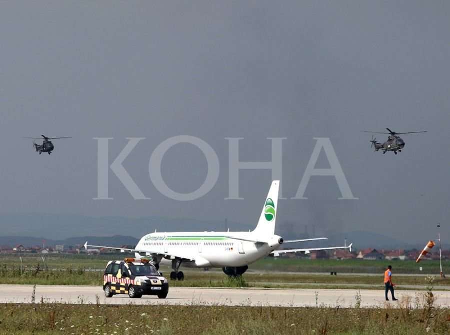 E arrestuara në aeroportin e Prishtinës i kishte vjedhur një personi 1.800 euro