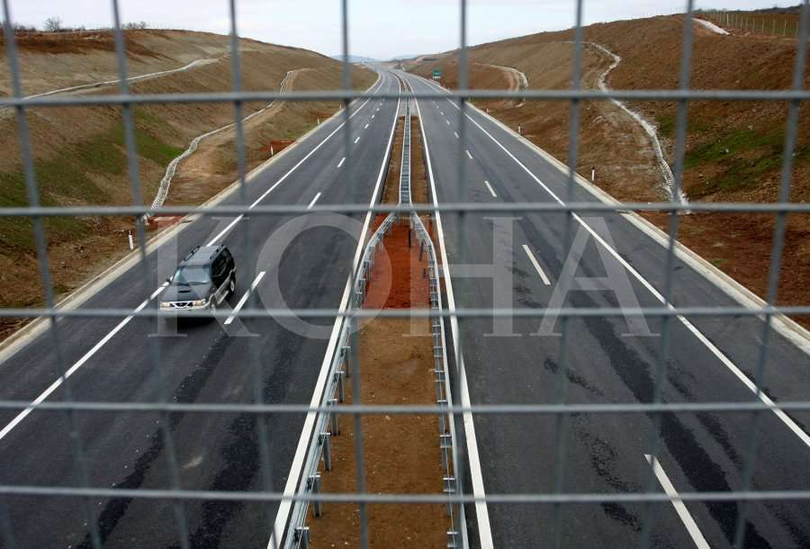 Aksident në autostradën “Ibrahim Rugova”, katër persona të lënduar