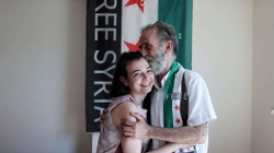 Babai dhe vajza nga Siria bashkohen në Turqi pas 12 vjetësh