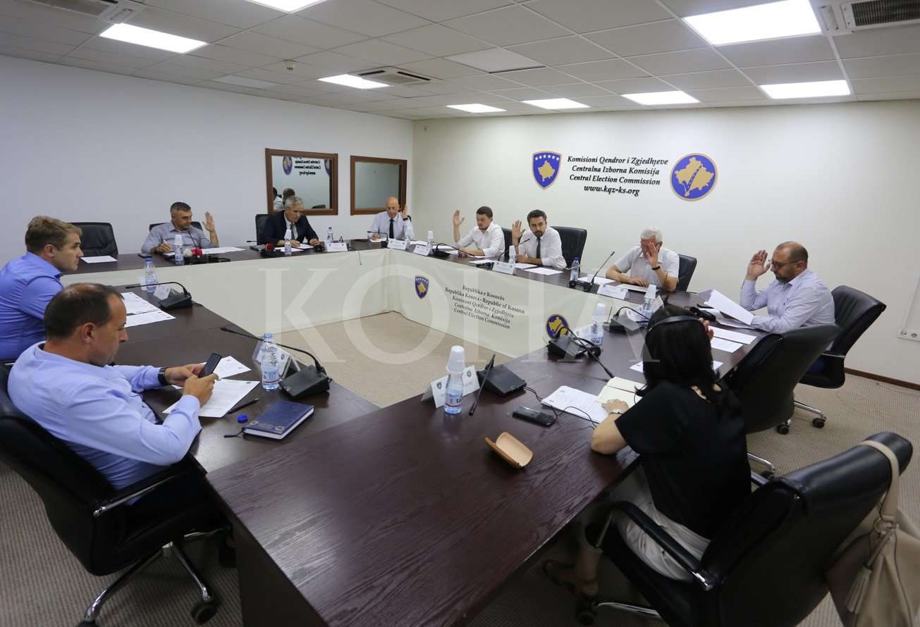 KQZ-ja deri më tani ka pranuar 699 aplikacione të votuesve jashtë Kosovës