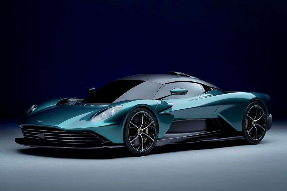 Modeli i ri i Aston Martinit po synon të arrijë shpejtësinë prej 349 km në orë
