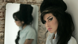 Në prag të 10-vjetorit të vdekjes së Amy Winehouse, babai i saj i kujton arritjet e së bijës