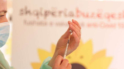 Shqipëria nis sot vaksinimin e personave mbi 18 vjeç