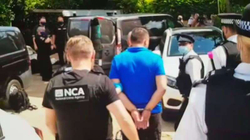 Shtatë shqiptarë arrestohen në Britani për trafikim me njerëz