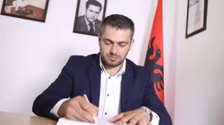 Hoti: Serbia ka shtuar paragrafë në dokumentin për të pagjeturit, s'i pranojmë