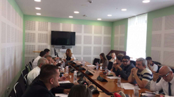 Komisioni për të Drejtat e voton Projektligjin për Buxhetin, PDK-ja e AAK-ja kundër