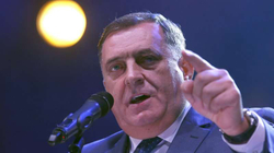 Dodik mendon ta bllokojë heqjen e vizave për Kosovën, reagon Von Cramon