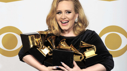 Adele do të sjellë një këngë të re