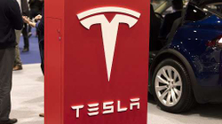 Problem në veturat e Teslas, pritet tërheqja e rreth 6,000 prej tyre nga tregu