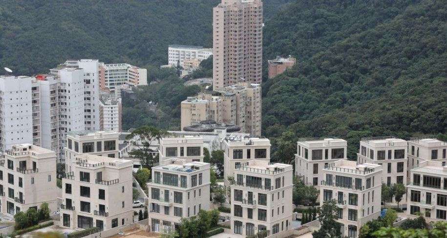 Një vendparkim në Hong Kong u shit 1.3 milionë dollarë