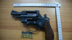 Arrestohet një person në Gjilan për posedim të armëve dhe drogës