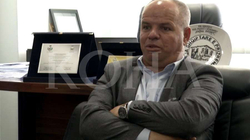 Latifi i AAK-së shpall fitoren në Rahovec