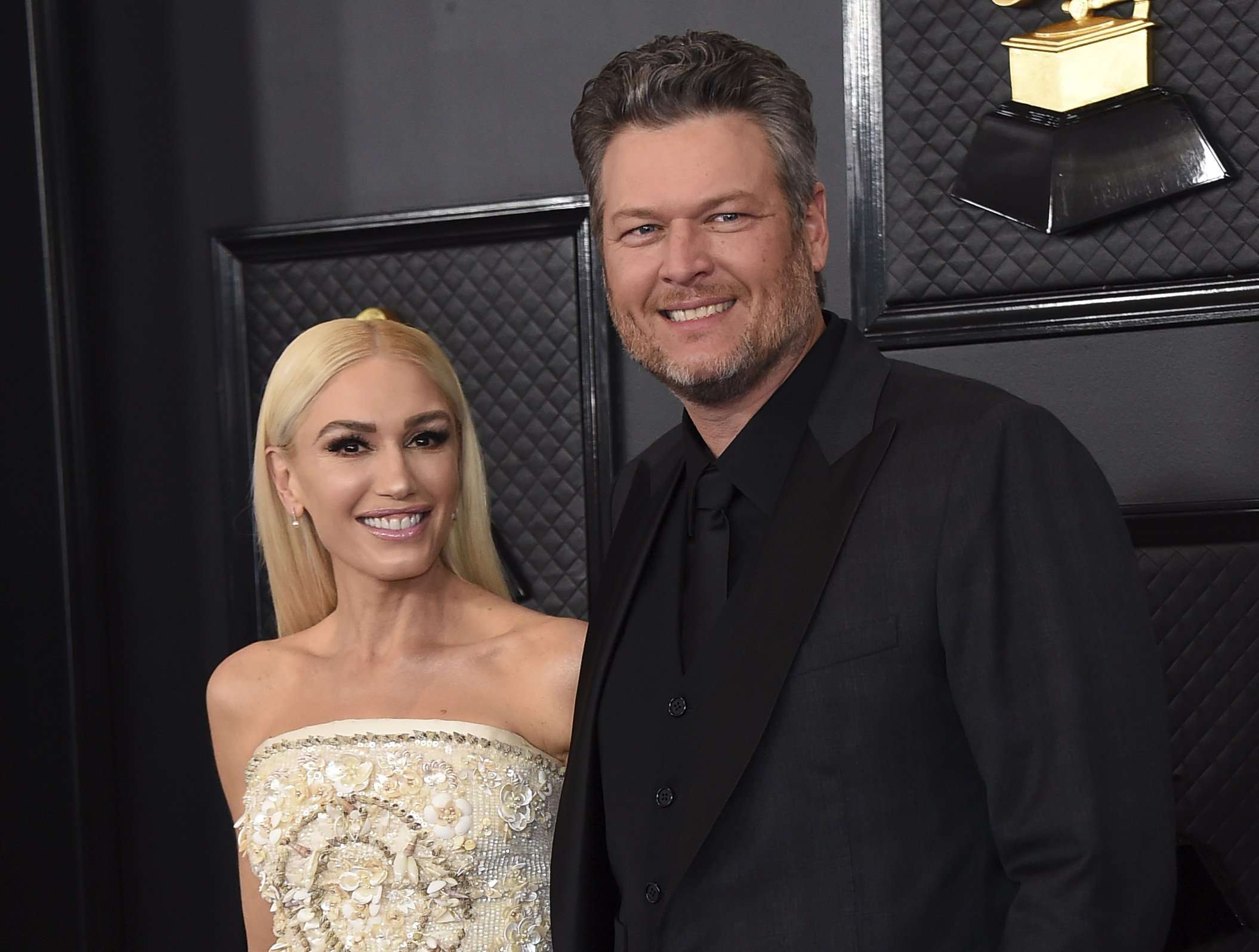 Gwen Stefani e Blake Sheltoni do të martohen këtë verë