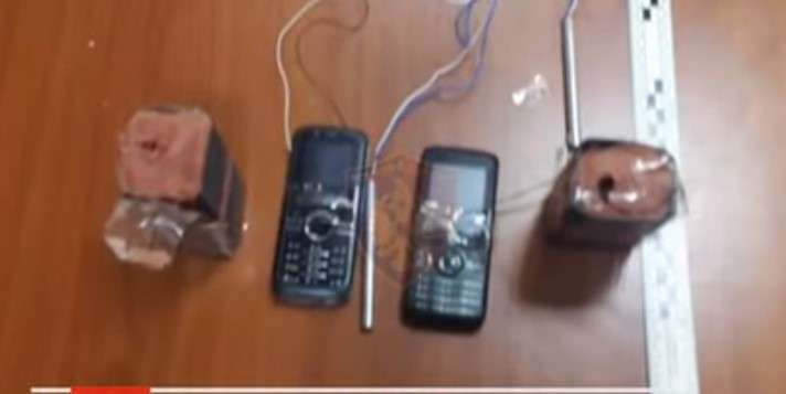 Arrestohet shtetasi i Shqipërisë, iu gjetën mina të montuara përmes celularit