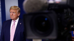 Trumpi e shqyrtonte bartjen e amerikanëve me COVID-19 në Guantanamo
