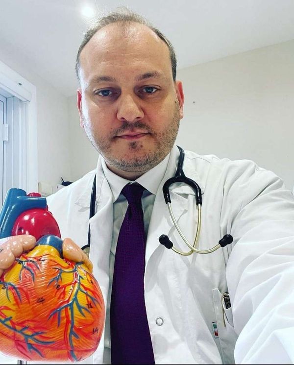 Kristo Papa Royal Brompton Hospital London  cardio surgeon Albania KOHA kardiokirurg London UK diaspora KOHA.net storie suksesi success story