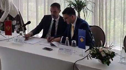 Nënshkruhet marrëveshja, hiqet sigurimi kufitar mes Kosovës dhe Malit të Zi