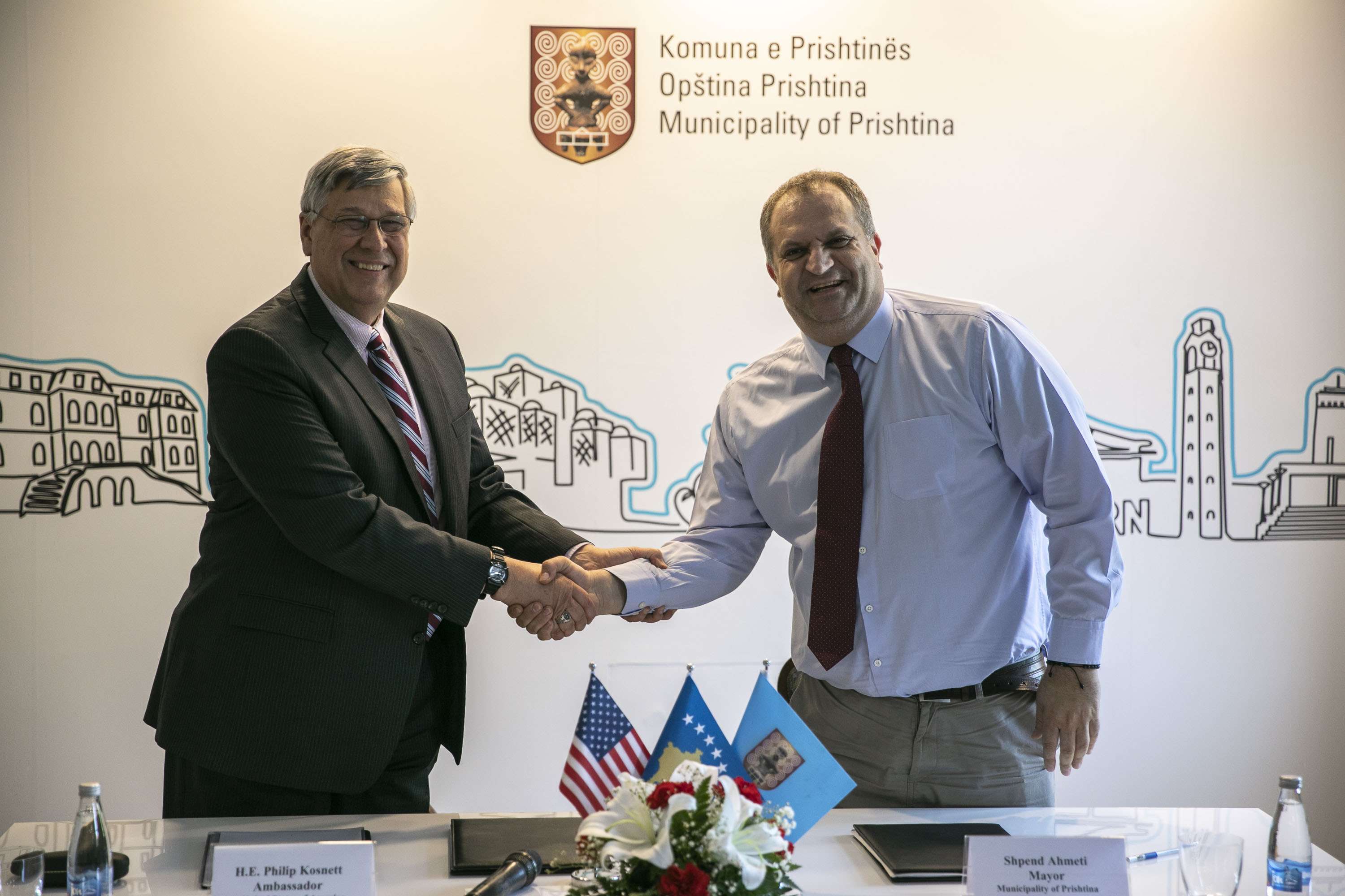 Komuna e Prishtinës ia jep Ambasadës së SHBA-së pronën në shfrytëzim për 99 vjet