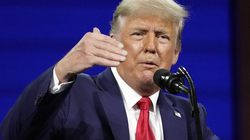 Demokratët hetojnë ish-zyrtarët e Trumpit rreth përgjimit të kundërshtarëve