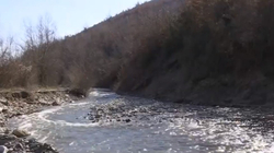Banorët e Llapit kundërshtojnë ndërtimin e hidrocentralit në lumin Kaqandoll