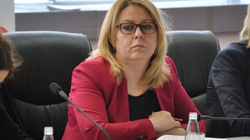 Ish-ministrja Bajrami kritikon Kurtin: Parullat e VV-së në kundërshtim me vendimet e Qeverisë