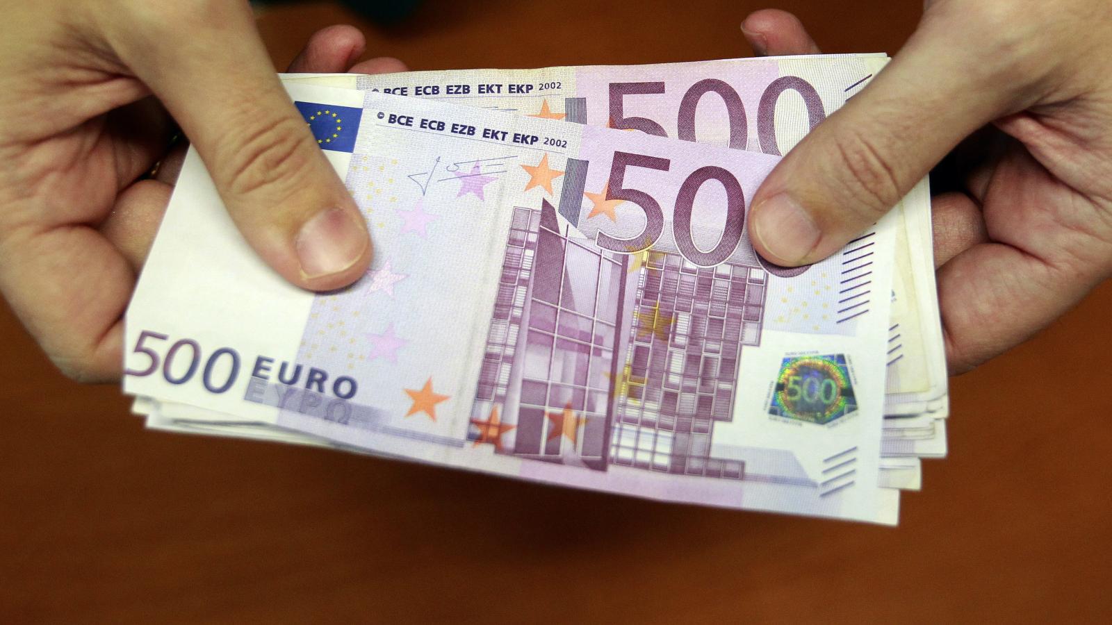 30 ditë paraburgim për dy të pandehur për falsifikim të parasë