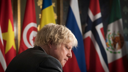 Karshi kërcënimeve globale, Britania ngre tavanin e rezervave bërthamore