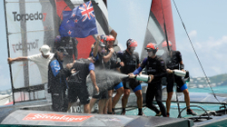 Ekipi zelandez e fiton garën në “America’s Cup”