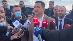Operatorët e transportit protestojnë, dhjetëra autobusë bllokojnë rrugët në Prishtinë