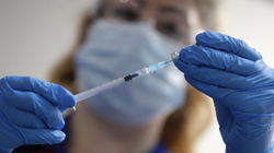 Gjysma e të rriturve në Britani të Madhe kanë marrë dozën e parë të vaksinës anti-COVID
