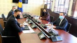 Osmani-Abdixhiku takohen këtë javë, deputetët e Vjosës nuk largohen nga GP i VV-së