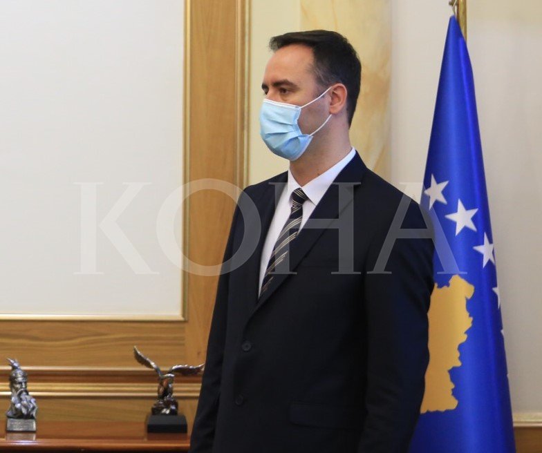 Konjufca kërkon zëvendësimin e 12 deputetëve që humbën mandatet, nesër mblidhet KQZ-ja