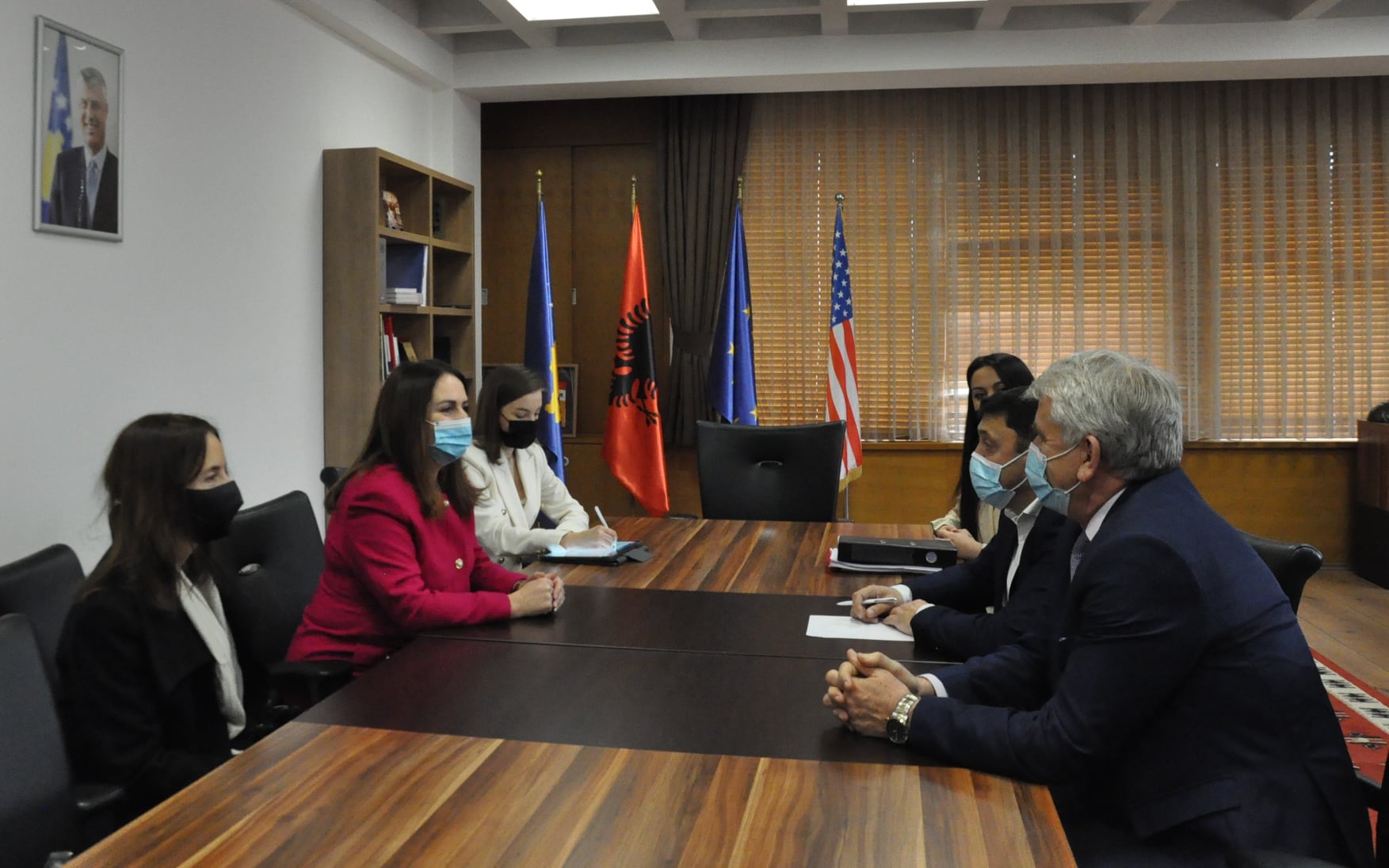 Edhe në shtatë ministri bëhet pranim-dorëzimi i detyrës së ministrave
