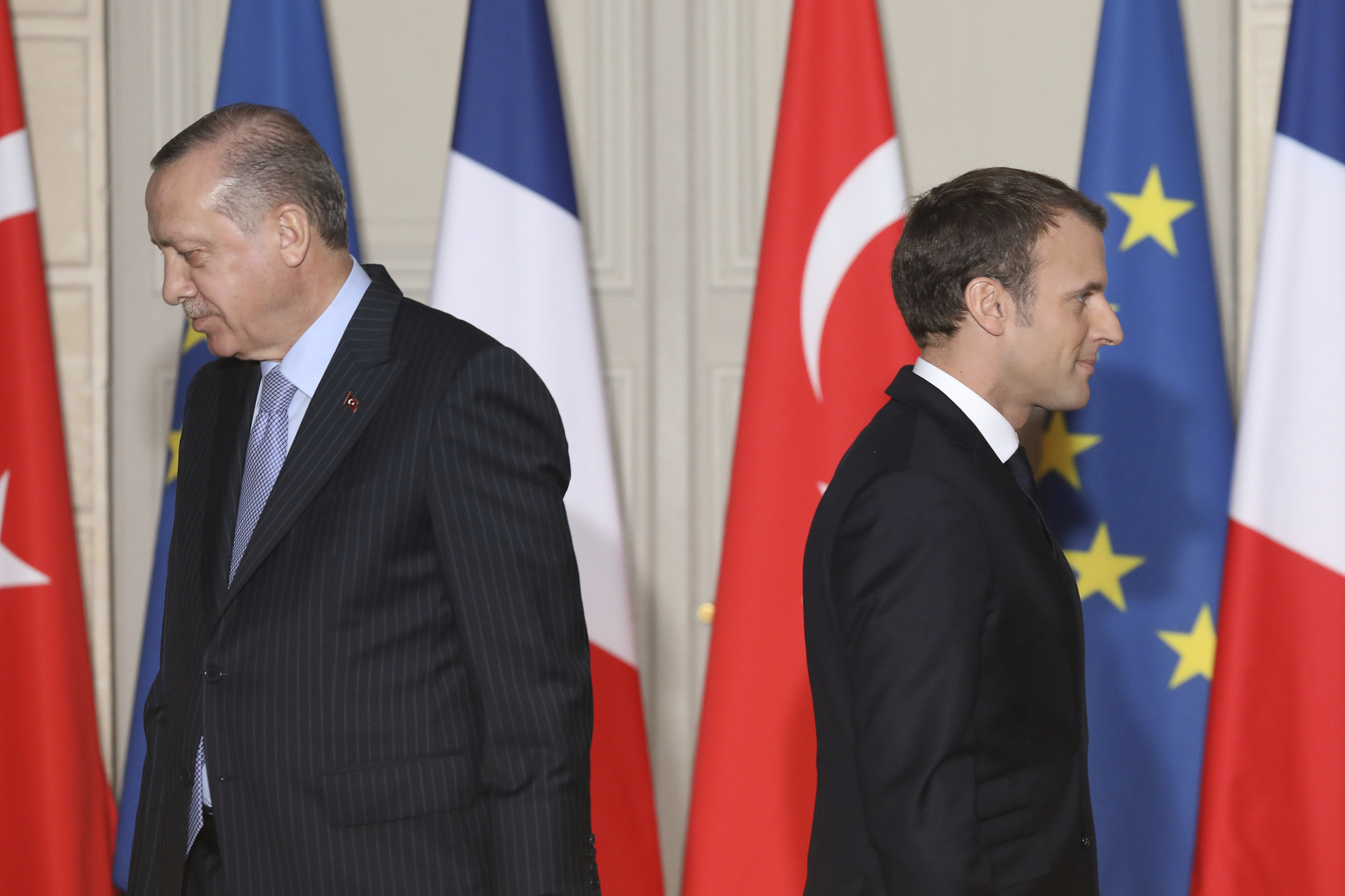 Në përplasje të re, Macron akuzon Turqinë për ndërhyrje në zgjedhje