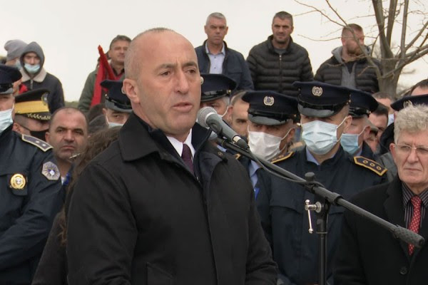 Haradinaj i reagon Vuçiqit: Askush të mos guxojë të nëpërkëmbë Kosovën