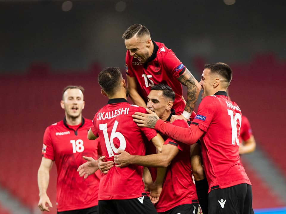 Shqipëria tenton befasinë përballë Anglisë në “Air Albania”