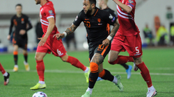 Holanda “shkel” Gjibraltarin