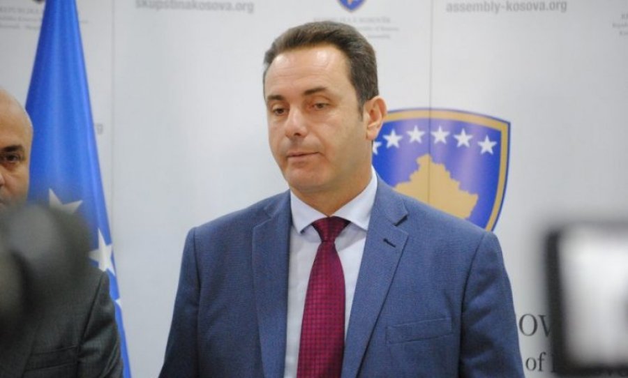 Rugova kritikon Abdixhikun: Para se të mendosh për hallin e Vjosës, mendo për shtëpinë tënde
