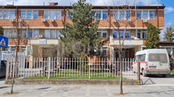 Gati gjysma e stafit mjekësor në Lipjan s’e ka marrë vaksinën kundër COVID-19
