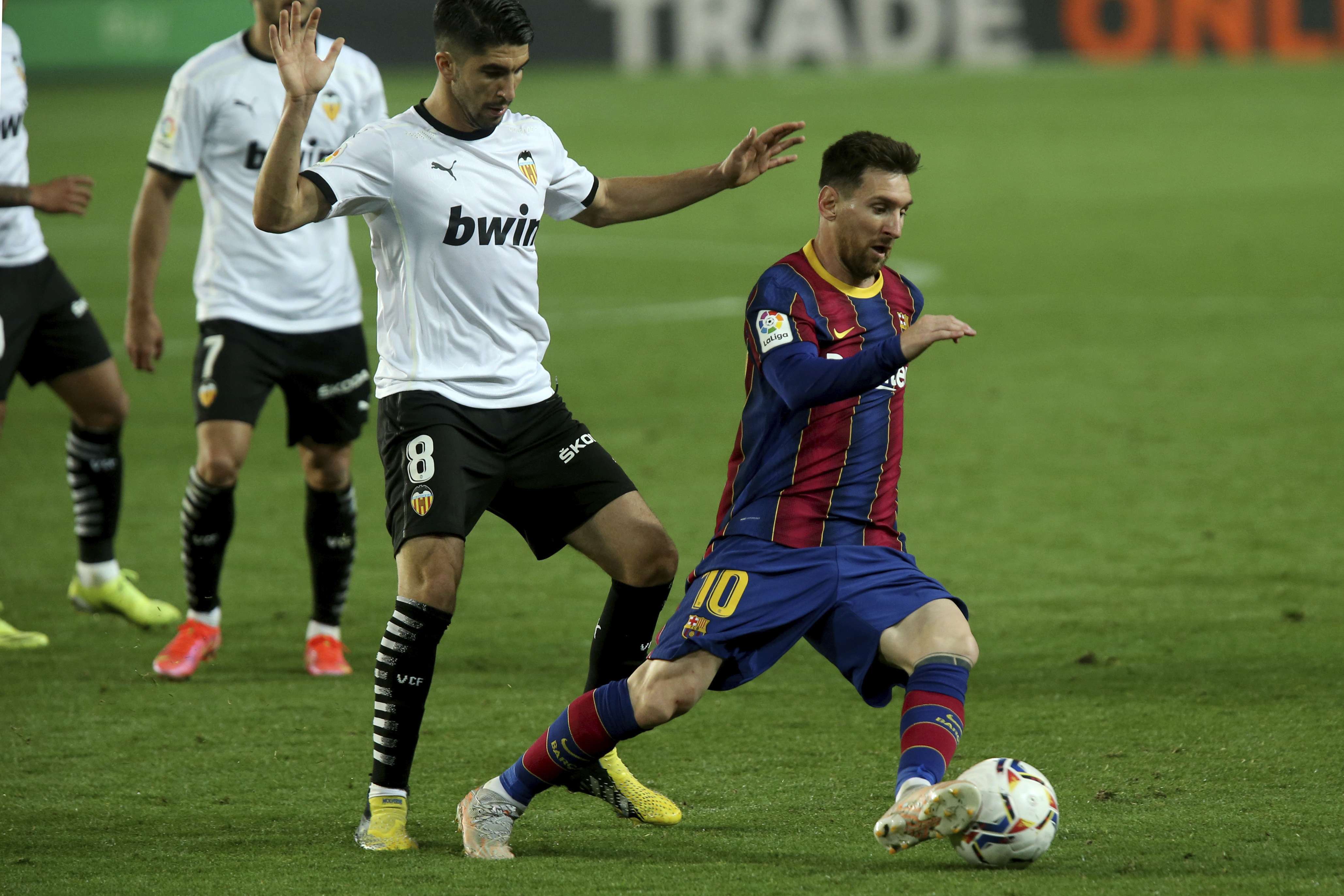 Barcelona rikthehet te fitorja, vazhdon luftën për titull të kampionit