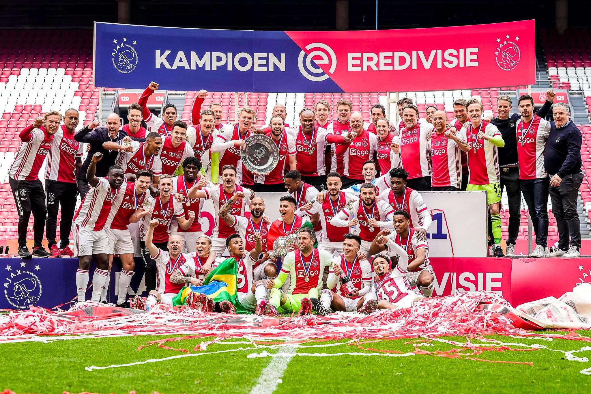 Gjiganti holandez u stolis me titullin e 35-të në “Eredivisie”