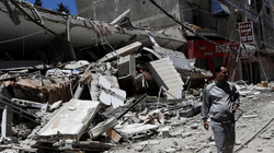 Palestinezët pritën Bajramin e Madh nën frikën e bombave