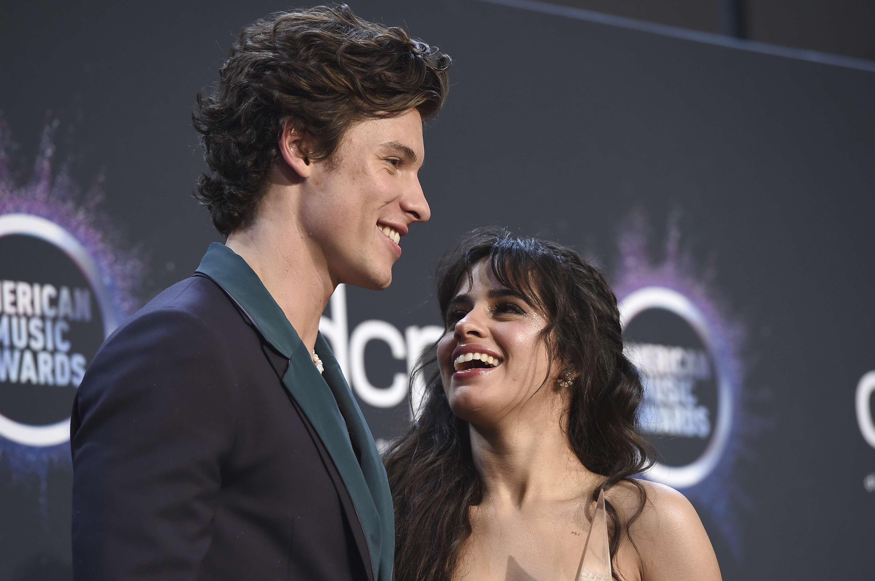 Camila Cabello dhe Shawn Mendes me projekt për promovimin e shëndetit mendor