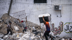 Dëmet në Gaza, banorët e qytetit palestinez kthehen në tokat e tyre