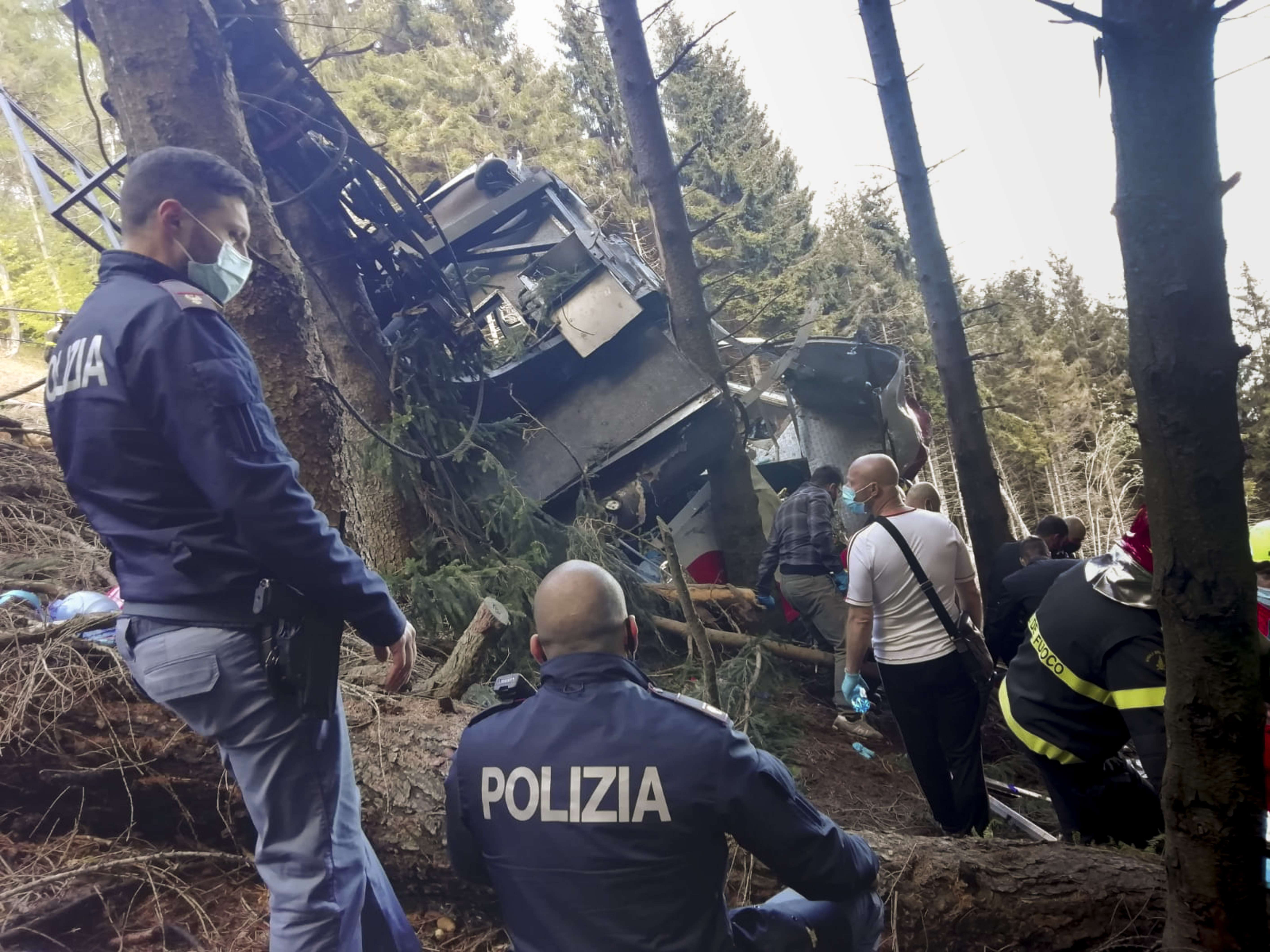 Bie kabina e teleferikut në një mal në Itali, raportohet për tetë të vdekur