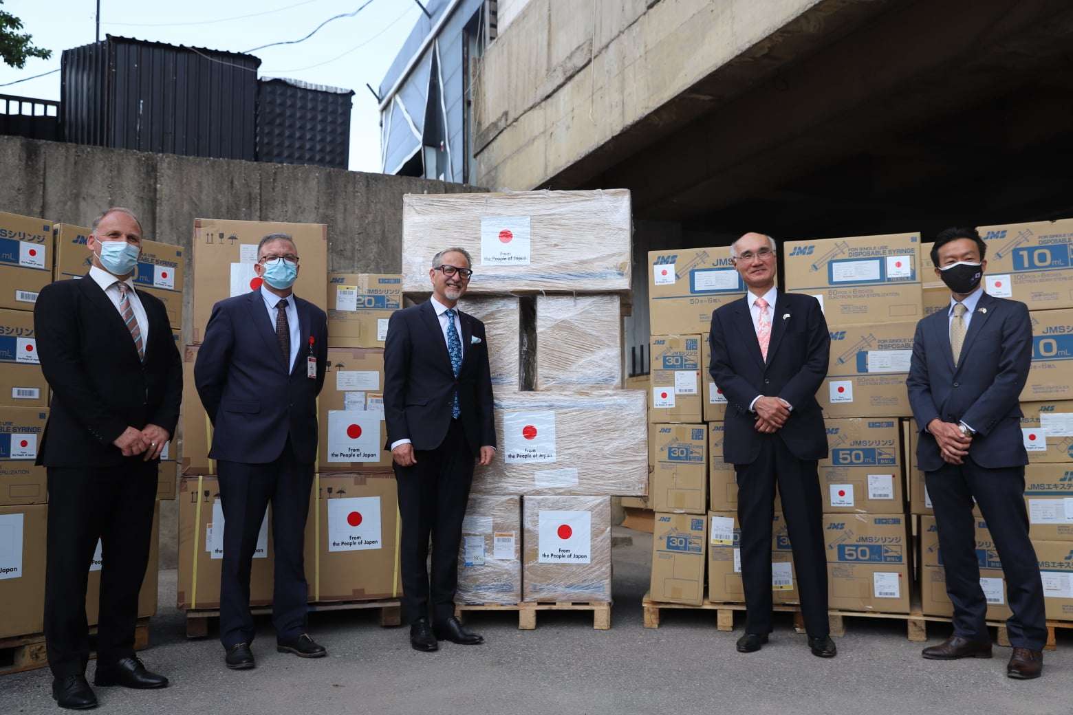 Qeveria japoneze i dhuron pajisje mjekësore Kosovës për ngritjen e kapaciteteve në luftën kundër COVID-19