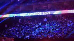 Asnjë pjesëmarrës në ceremoninë e “Brit Awards 2021” nuk u infektua me COVID-19