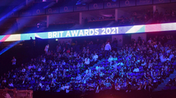 Asnjë pjesëmarrës në ceremoninë e “Brit Awards 2021” nuk u infektua me COVID-19