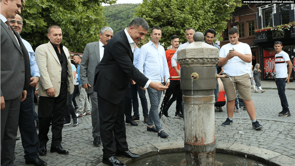 Mafiozi turk që u strehua në Kosovë po trazon pushtetin e Erdoganit