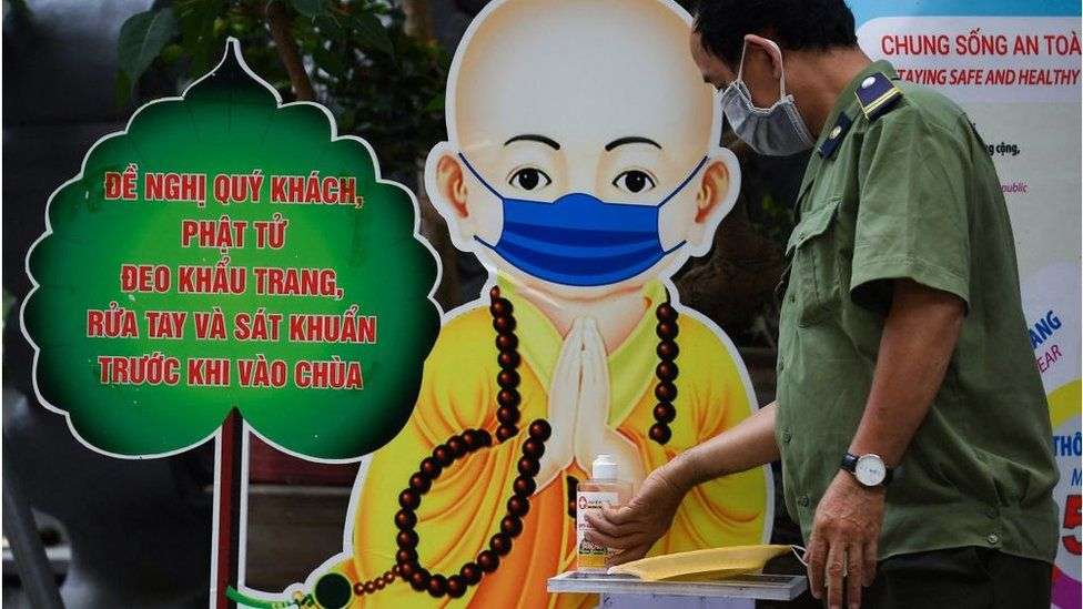 Vietnami synon ta vaksinojë një qytet të tërë për shkak të variantit të ri